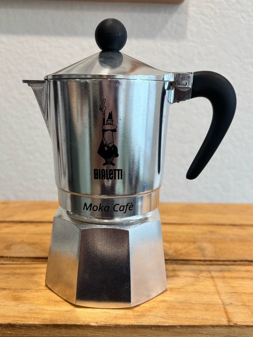 NEW Bialetti Moka Cafè 3-Cup Stovetop Espresso Maker – Classic Italian Silver